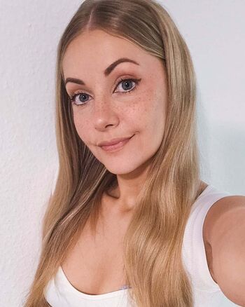 Full leaked Sarah milkowski private onlyfans photo