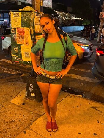 Full leaked Sarina private onlyfans photo