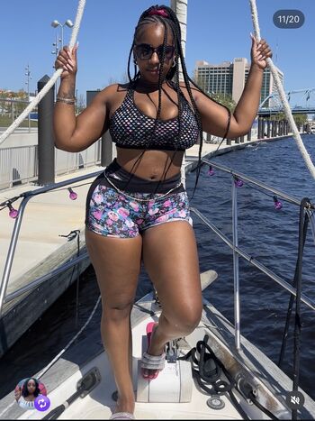 Shakira Patilla