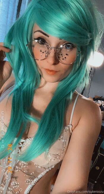 Stephanie Roozu