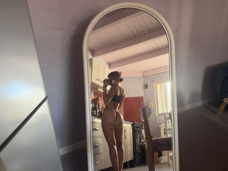 Full leaked Valen pinto page private onlyfans photo