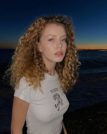 Full leaked Valerie shishkina page private onlyfans photo