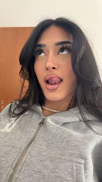 Full leaked Vinoschh private onlyfans photo