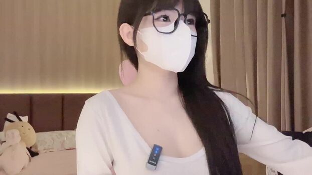 Vivian247