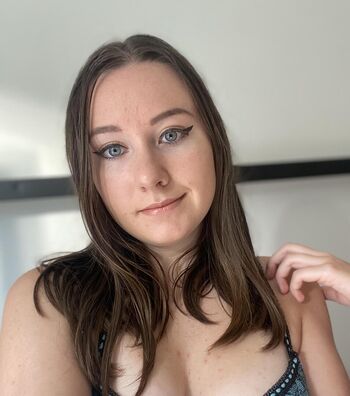 Full leaked Avazev/ private onlyfans photo