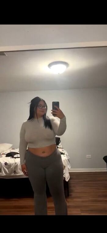 Full leaked Maikevellin/ private onlyfans photo