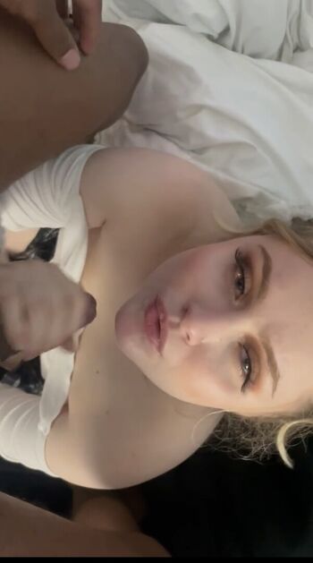 Full leaked Aimee lou wood/ private onlyfans photo