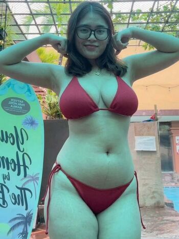 Full leaked Who is this  page private onlyfans photo