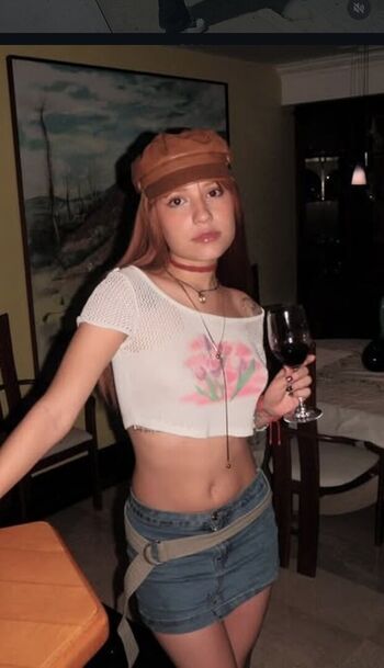 Full leaked Who is this private onlyfans photo