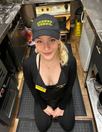 Full leaked Hee jeen/ private onlyfans photo