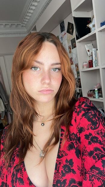 Full leaked Mandy muse/ private onlyfans photo
