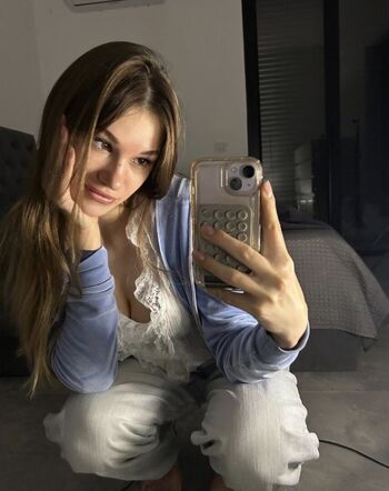 Full leaked Connieperignon/ private onlyfans photo