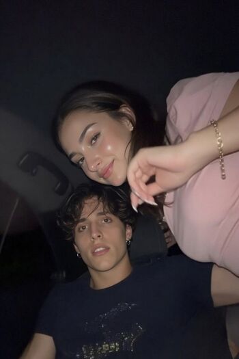 Full leaked Buttymel/ private onlyfans photo